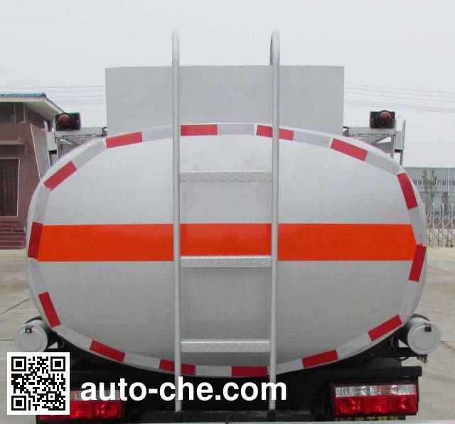 XGMA Chusheng CSC5070TGY5 oilfield fluids tank truck