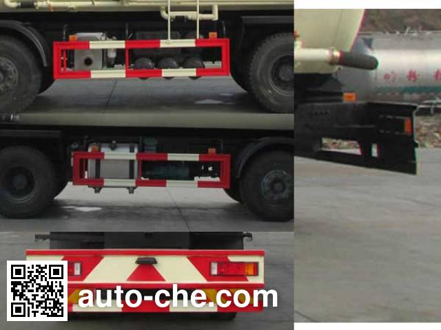 XGMA Chusheng CSC5313GFLD13 low-density bulk powder transport tank truck