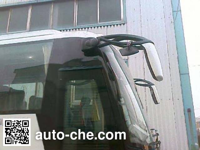 Zhongtong LCK6769H bus