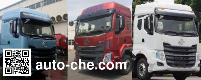 Chenglong LZ5320XXYH7EB box van truck