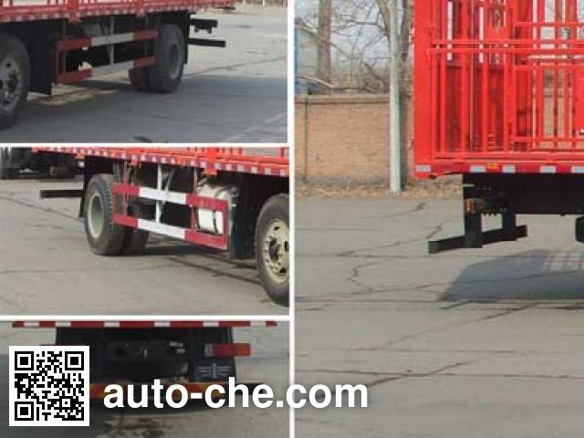 FAW Liute Shenli LZT5250CCQPK2E5L8T3A95 livestock transport truck