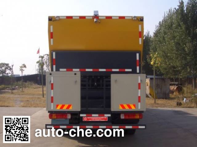 Zhongjie XZL5312TFC4 synchronous chip sealer truck