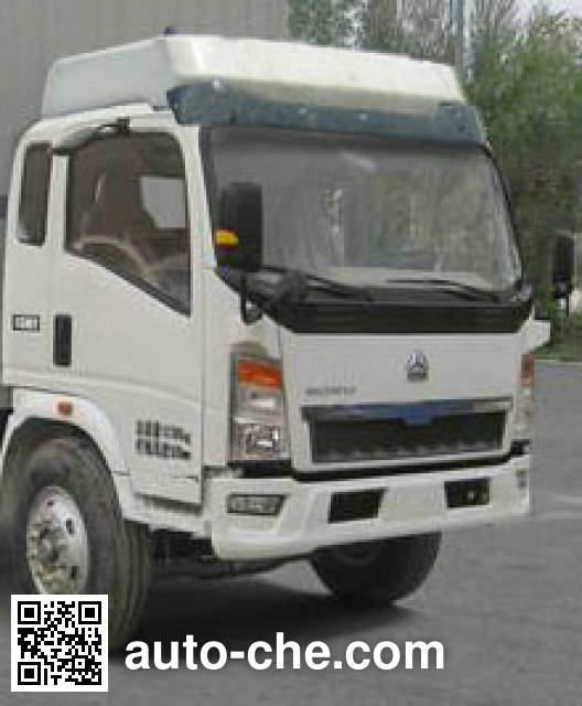 Sinotruk Howo ZZ5127CPYG4715D1 soft top box van truck