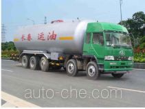 Oil tank truck