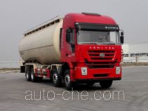 红岩牌CQ5316GFLHTVG466H型低密度粉粒物料运输车