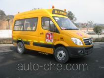Dongfeng EQ6530S4D1 школьный автобус для дошкольных учреждений
