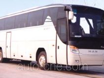 Zhongtong LCK6126H-3 bus