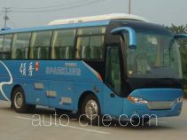 Zhongtong LCK6859HD1 bus