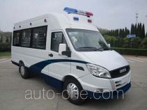 Iveco NJ5044XQCFD prisoner transport vehicle
