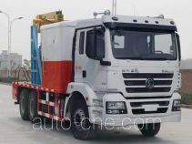Shacman SX5190TCY well servicing rig (workover unit) truck