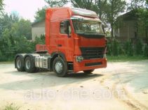 Sinotruk Howo ZZ4257N3247N1Z container transport tractor unit