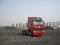 Sinotruk Howo ZZ4257V3247P1Z container transport tractor unit