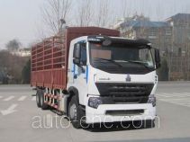 Sinotruk Howo ZZ5257CLXM5847N1 stake truck