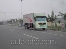 Sinotruk Howo ZZ5257XXYM5841V box van truck