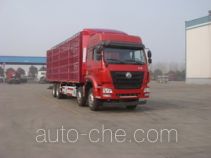 Sinotruk Hohan ZZ5315CCQN4666E1C livestock transport truck