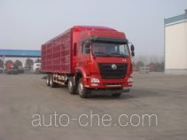 Sinotruk Hohan ZZ5315CCQN4666E1L livestock transport truck